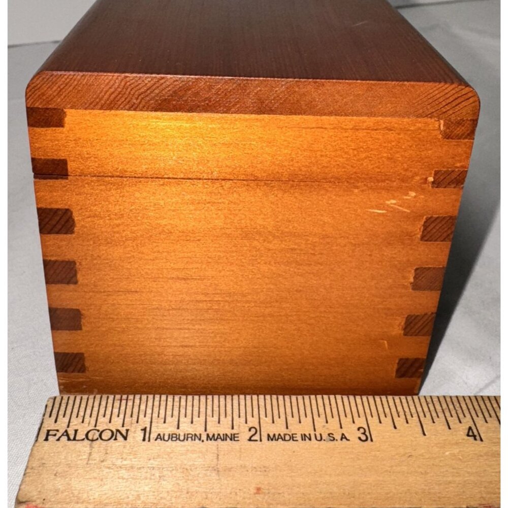 Wooden dovetailed Pet Ashes Keepsake Box Hinged Lid brass plaque - Picture 8 of 8